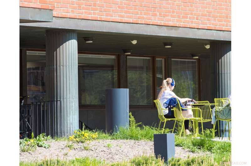 How Self‑Management Boosts Engagement, Lowers Stress, and Accelerates Recovery