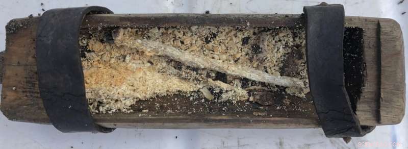 500-Year-Old Candle Box Discovered Inside Melting Norwegian Glacier