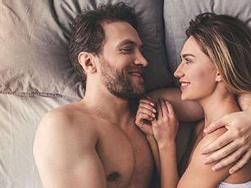 New Study Refutes Myth: Casual Sex Does Not Correlate with Low Self‑Esteem in Women