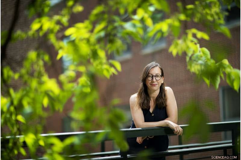 Unemployment, Gender Expectations, and Their Impact on Relationship Status