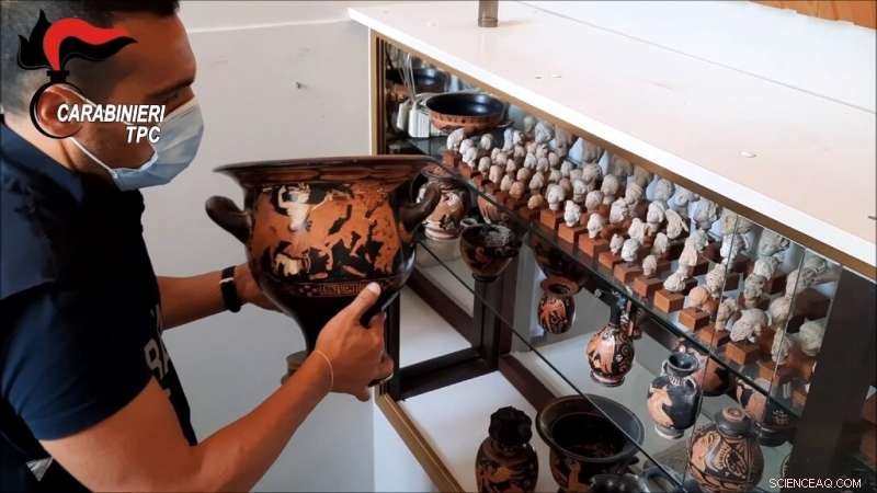 Italy Recovers Nearly 800 Stolen Archeological Artefacts Worth €11 Million