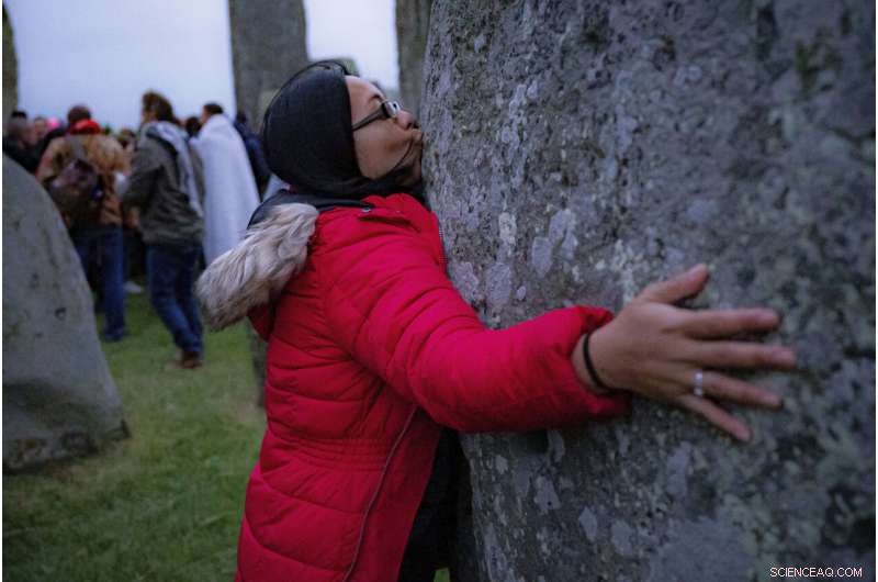 Stonehenge Solstice Draws Crowds Despite COVID Closure Orders