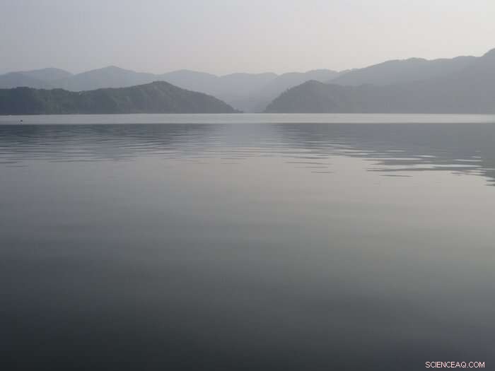 Stable Climate Revealed by Japanese Lake Sediments Illuminates the Dawn of Agriculture