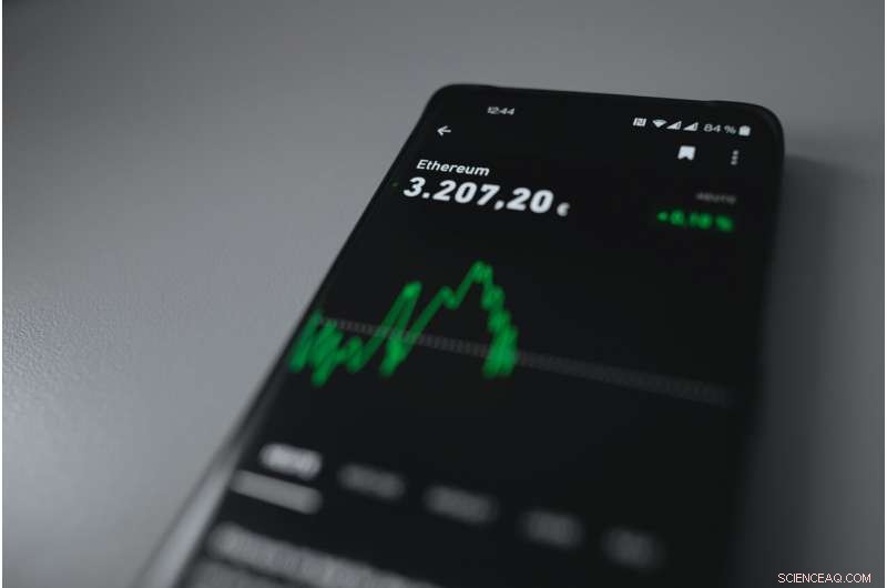 Insiders Use Stealthy, Incremental Share Sales to Shield Against Aggressive Short Selling