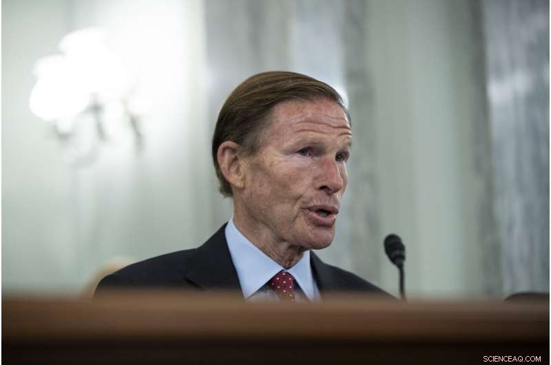 U.S. Public Acknowledges Misinformation Crisis, New Poll Reveals