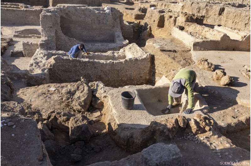 Israeli Archaeologists Unearth 1,500-Year-Old Winemaking Complex in Yavne