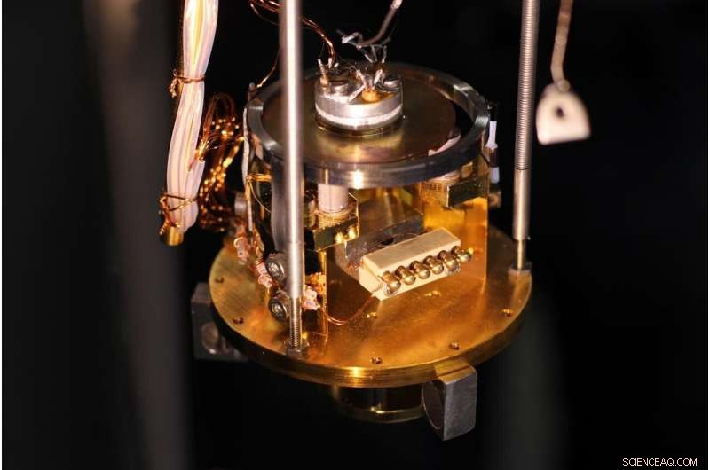 Autonomous Robot Manipulates NanoLEGO for Precision Assembly