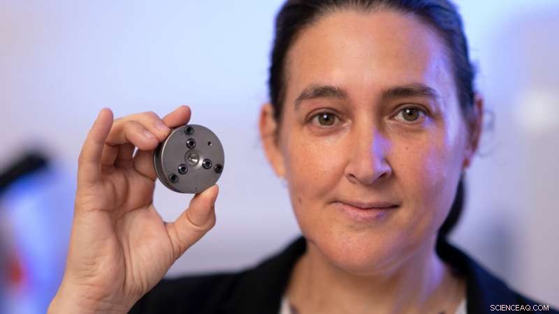 Scientists Produce Lab-Created Diamonds at Room Temperature in Minutes