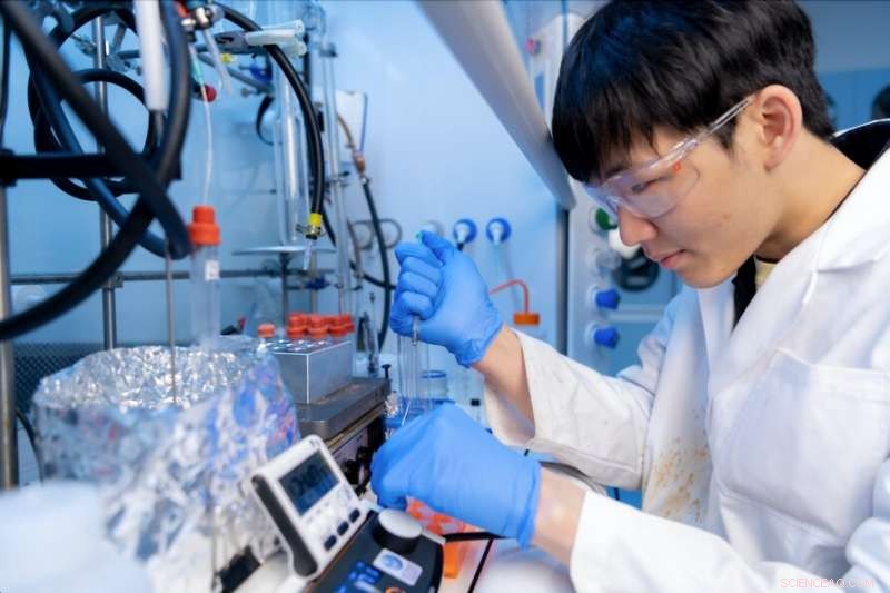 Crafting Nanoparticle Components for Australia’s COVID-19 Rapid Tests