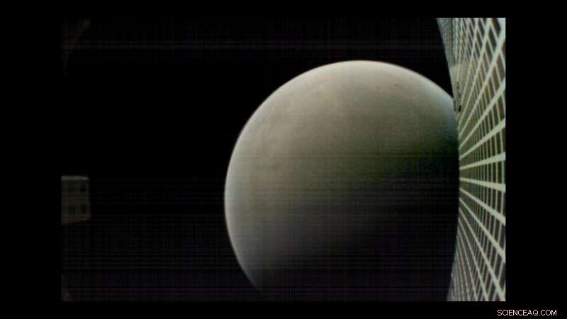 NASA Receives Clear Signals from MarCO CubeSats During Mars Flyby