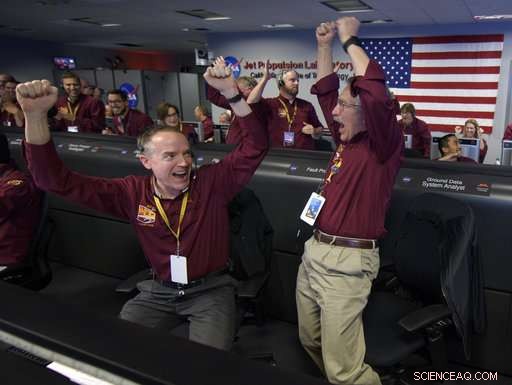 NASA’s InSight Lander Touches Down on Mars After Successful Mission