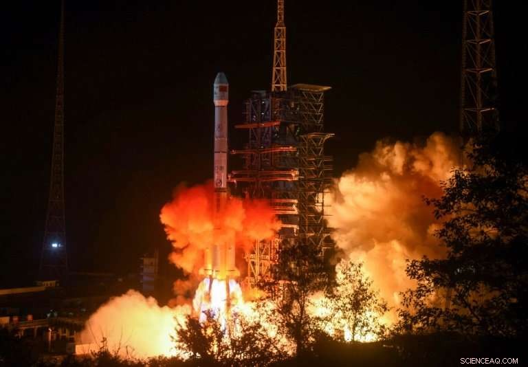 China Launches Chang e-4 Rover for Historic First Landing on the Moon’s Far Side