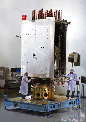 US Air Force Prepares Next-Gen GPS III Satellites for Space Deployment