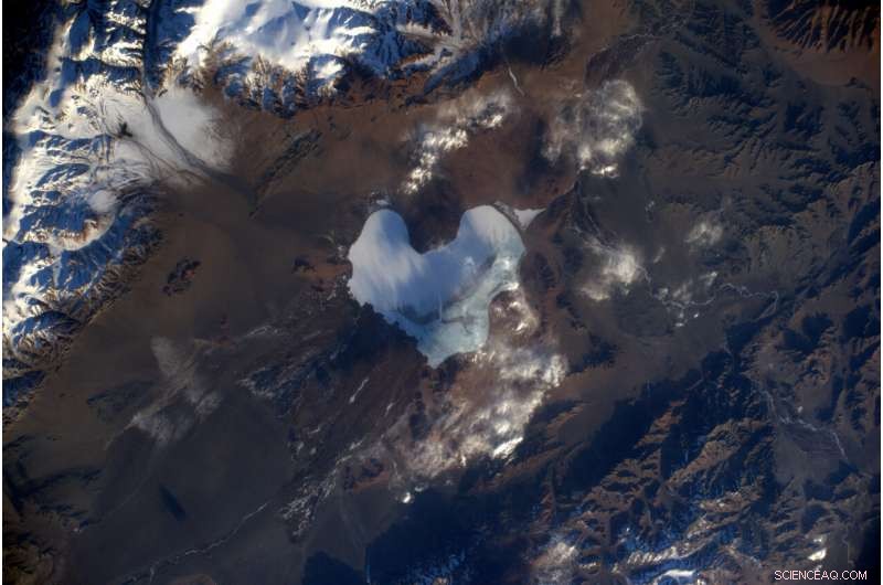 Heart‑Shaped Lake from Space: ESA Astronaut Captures Mongolia s Natural Love