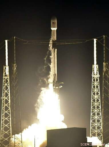 SpaceX Launches Israel’s Lunar Lander Toward the Moon