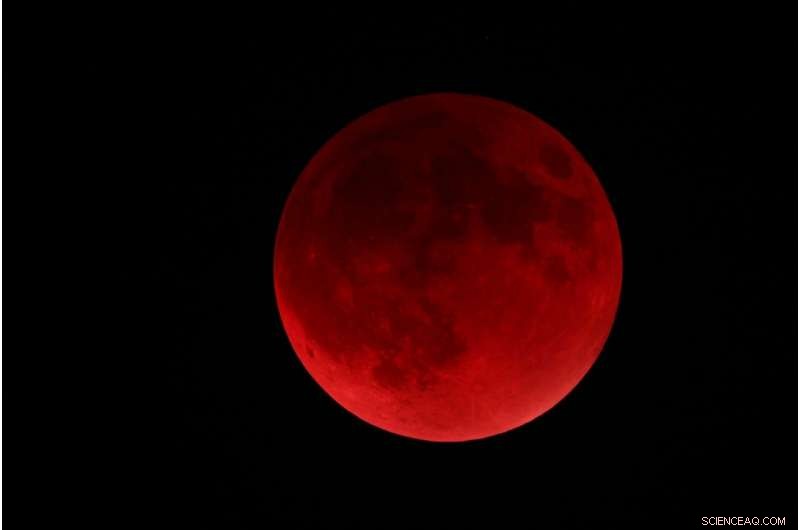 Decoding the Moon’s Ancient History: How Scientists Piece Together Its Past