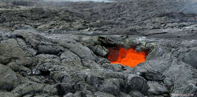 Scientists Rehearse Mars Landing Operations in Hawaii and Idaho