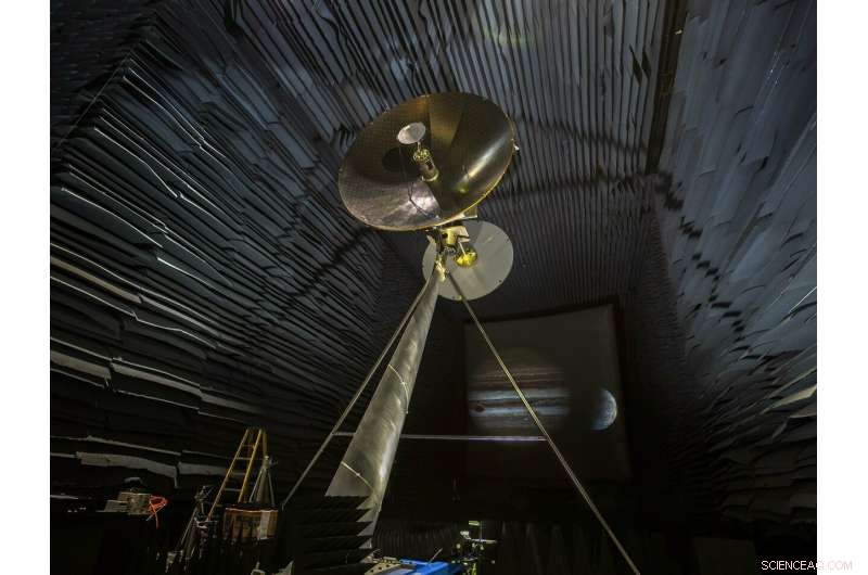 Europa Clipper s High-Gain Antenna Successfully Tested at NASA Langley