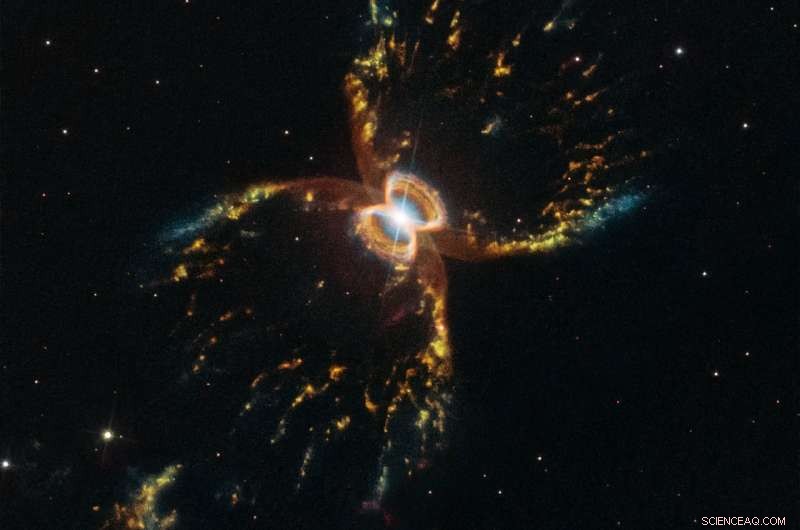 Hubble Marks 29 Years with Stunning View of the Southern Crab Nebula