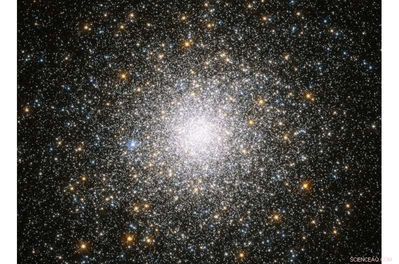 Hubble Captures Stunning View of Messier 75 Globular Cluster