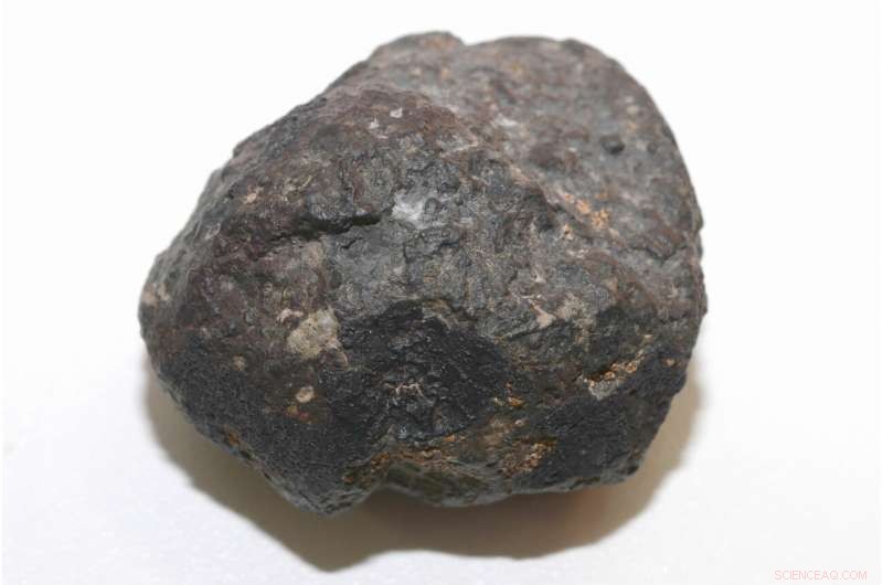 Aluminum Monoxide Cloud Reveals Stellar Origins: How a Young Star s Dust Unlocks Solar System History