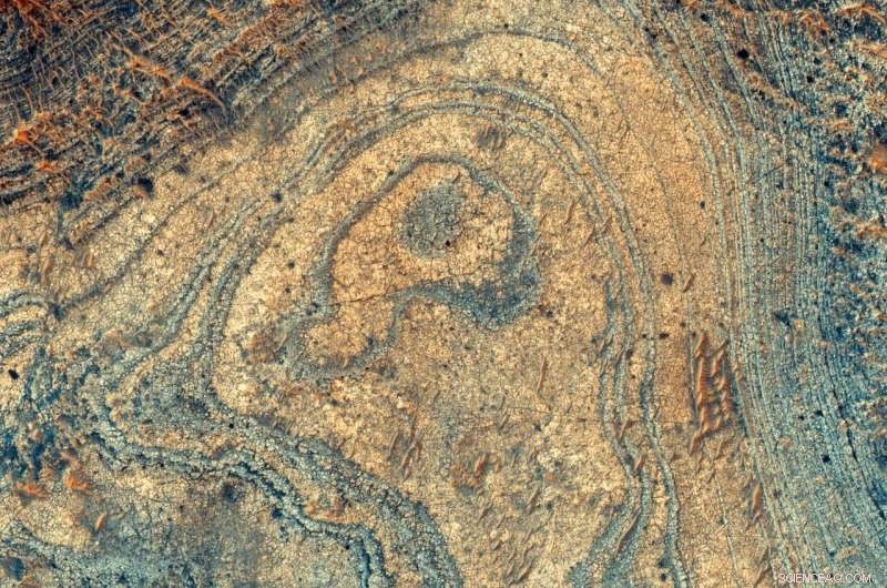 New Study Links Mysterious Martian Mineral Deposit to Ancient Volcanic Ashfalls