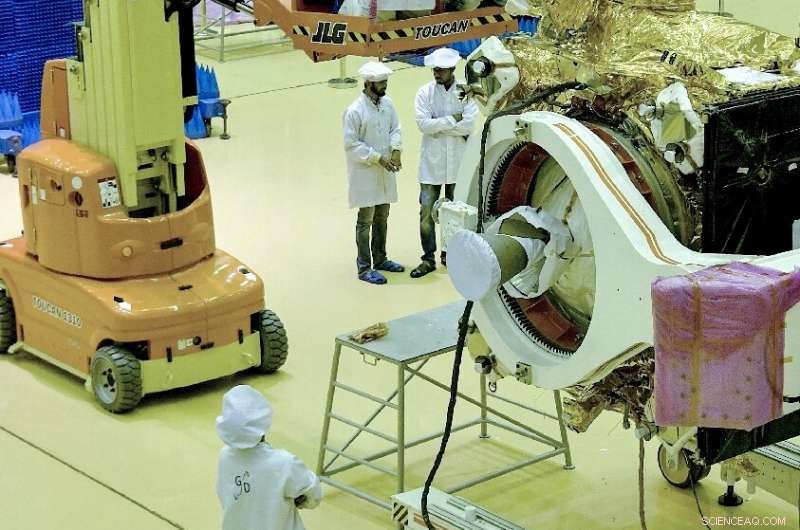 India Unveils Spacecraft for Historic Moon Landing Mission