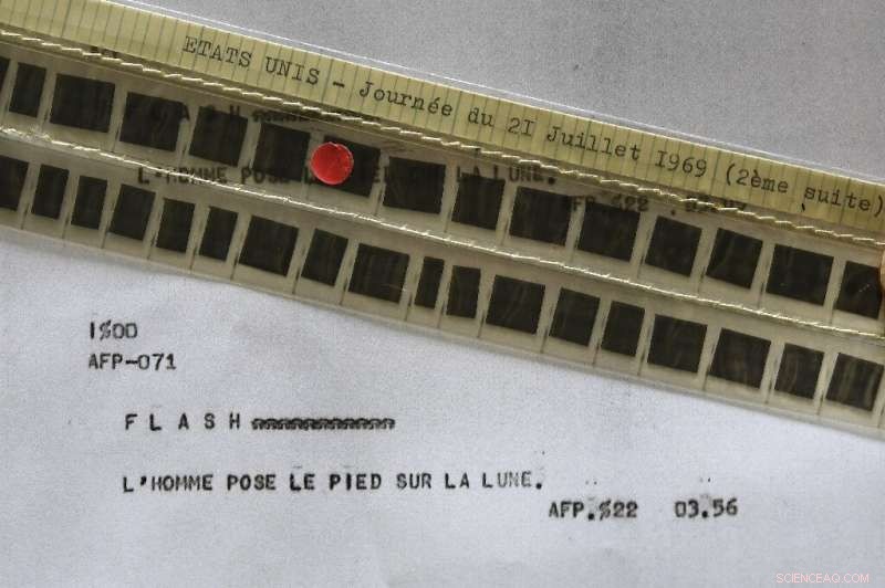 AFP Live Report: Neil Armstrong s First Step on the Moon