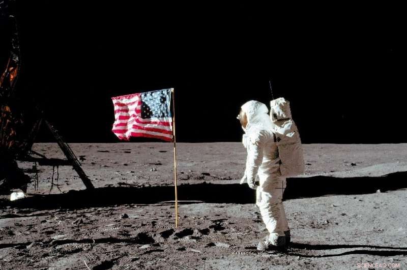 AFP Live Report: Neil Armstrong s First Step on the Moon