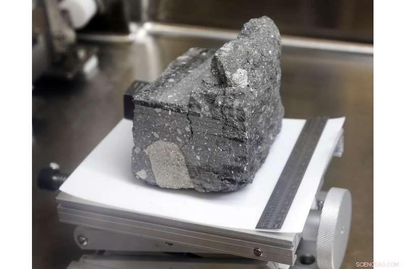 NASA Reveals Decades‑Old Apollo Moon Rock Samples for Modern Analysis