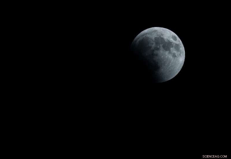 The Moon s Allure: How Lunar Imagery Has Inspired Storytellers for Centuries