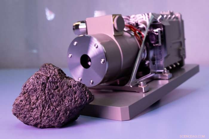 Martian Meteorite on Earth Helps Calibrate Mars Camera