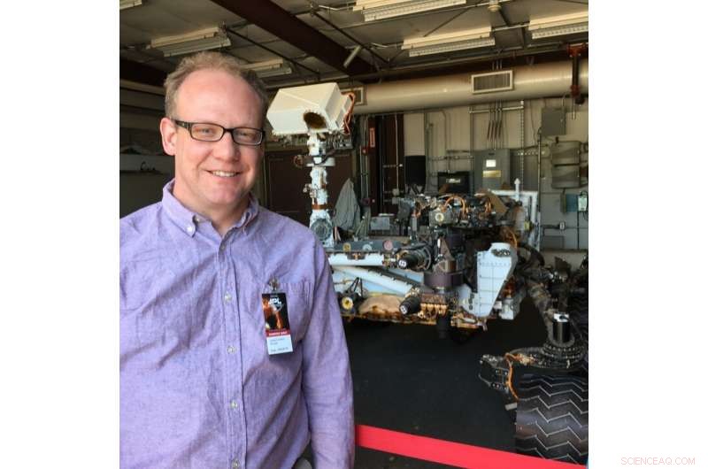 Penn State Geoscience Professor Finds Evidence of Ancient Martian Life