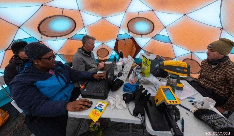 NASA Trains Mars Rover in Icelandic Lava Field for 2020 Mission