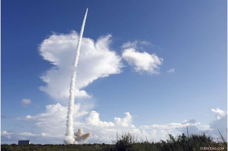 Delta IV Rocket Launches New GPS III Satellite into Orbit