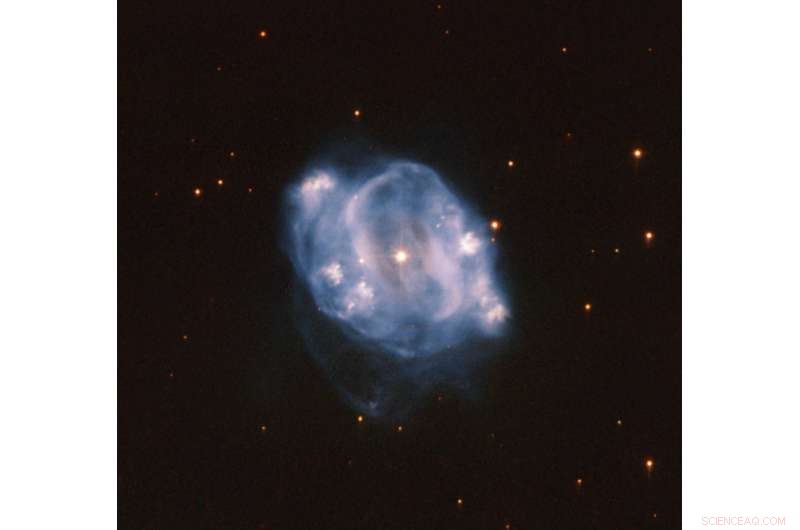 Hubble Captures Planetary Nebula NGC 5307 Nearing Its Final Stages