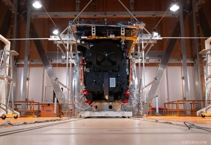 Solar Orbiter Approved to Probe Sun After Rigorous Spacecraft Testing