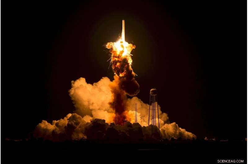 Space Mice, Robots, and Advanced Polymers Launch to ISS from Wallops Island