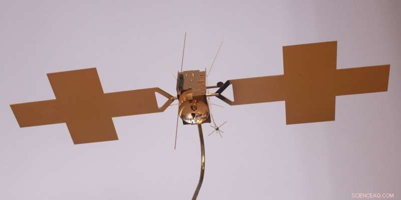 ESA’s Juice Mission: Gold-Cast Model Undergoes Antenna Tests
