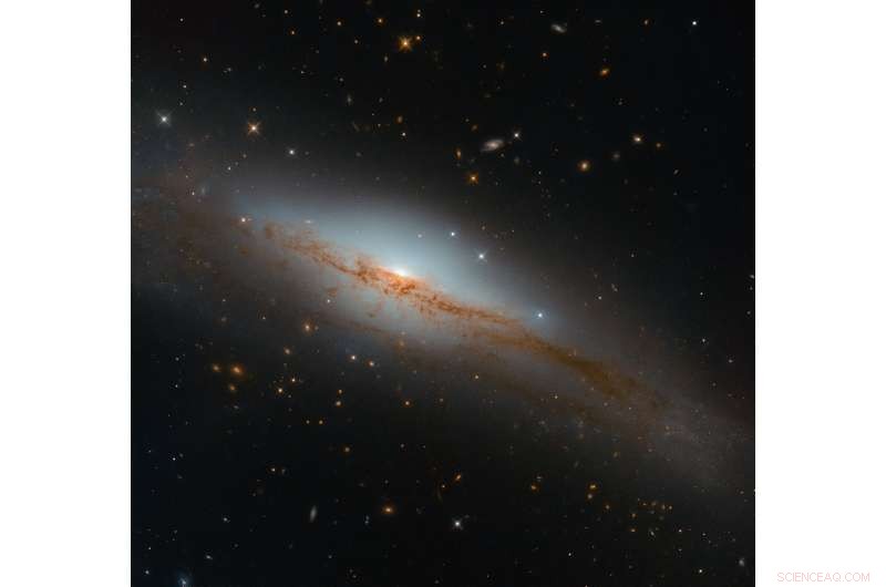 Hubble Telescope Captures Stunning Emission from Galaxy NGC 3749