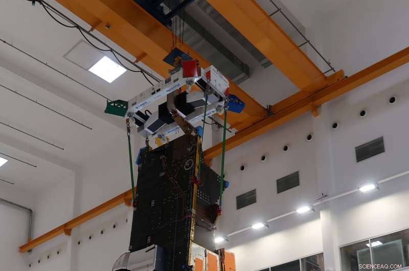 ESA ESTEC Test Centre Evaluates MetOp Second Generation’s Structural and Thermal Models