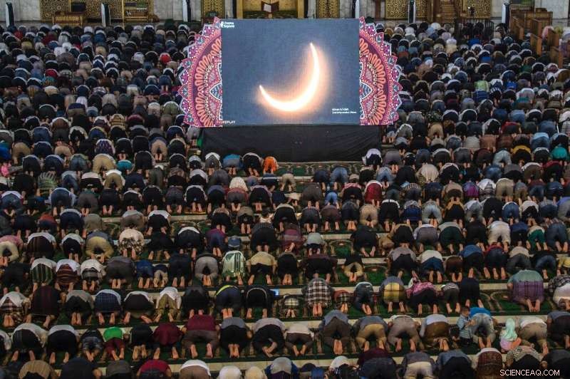 Ring‑of‑Fire Solar Eclipse Amazes Viewers Across Asia