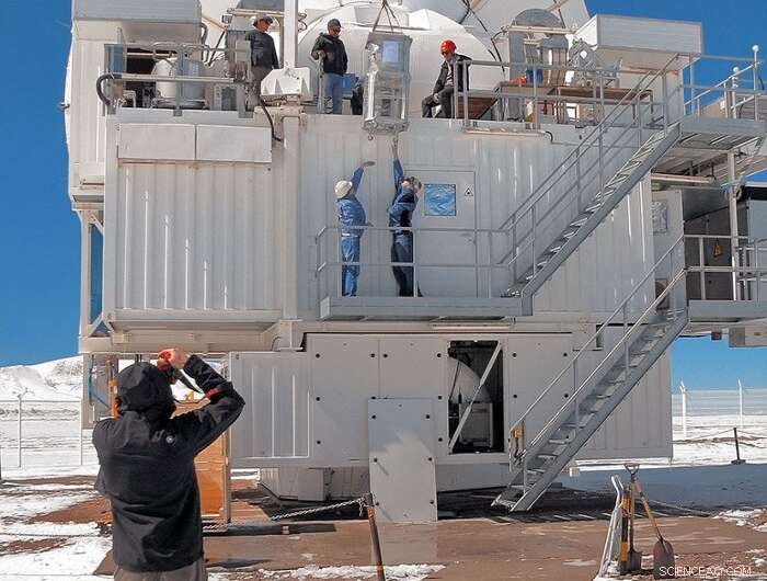 Oxygen Spectral Line Unlocks New Insights into Distant Galaxies