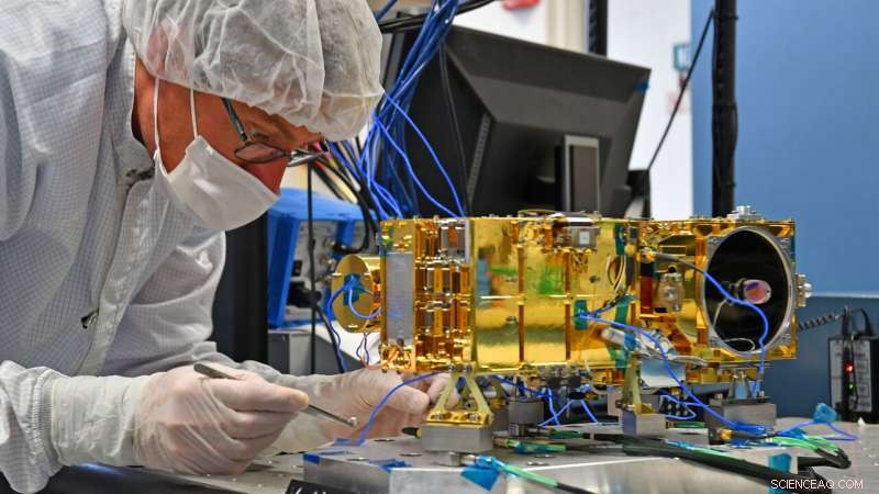 NASA s Mars 2020 Rover: Inside the SuperCam Laser & Microphone Suite