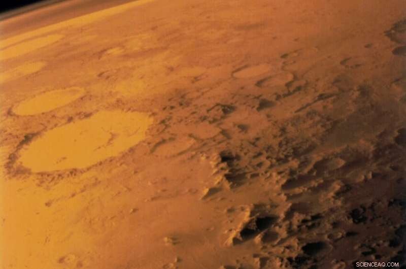 Mars Dust Storm Reveals Gravity Waves in Polar Atmosphere
