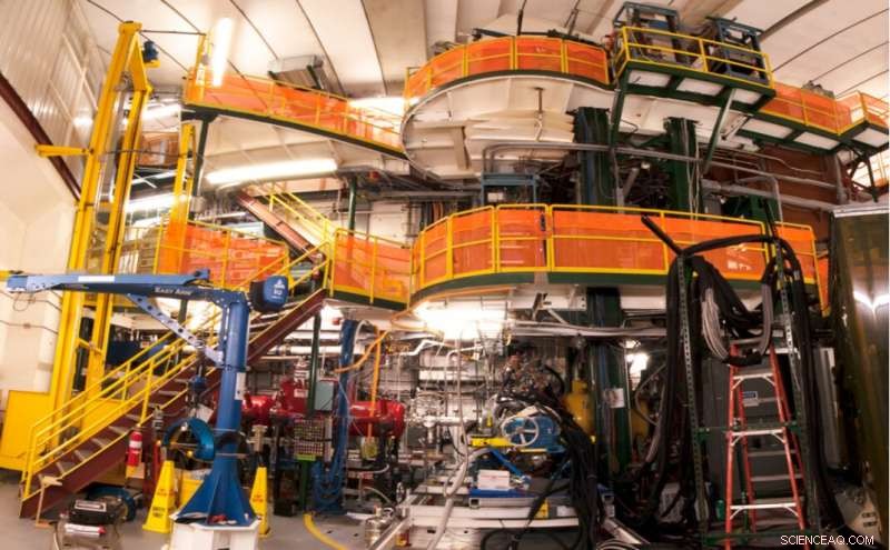 New Charge-Exchange Measurement Illuminates Core‑Collapse Supernova Mechanisms