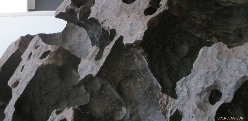 Tomanowos Meteorite: Surviving Mega-Floods and Human Folly