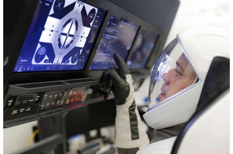 NASA’s Latest Crew: Veteran Astronauts Lead SpaceX Dragon Mission