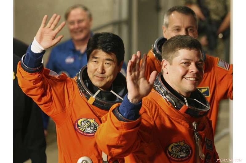 NASA’s Latest Crew: Veteran Astronauts Lead SpaceX Dragon Mission