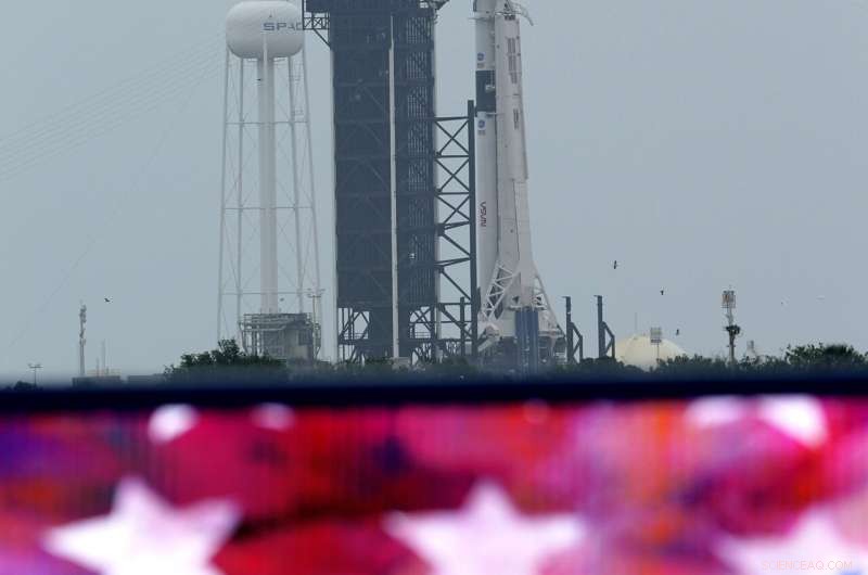 Stormy Weather Delays SpaceX s First Crew Dragon Launch to the ISS